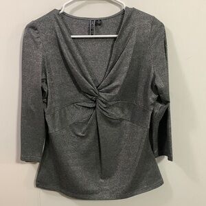Sno Skins Metallic Silver top gathered in front Size Medium good condition